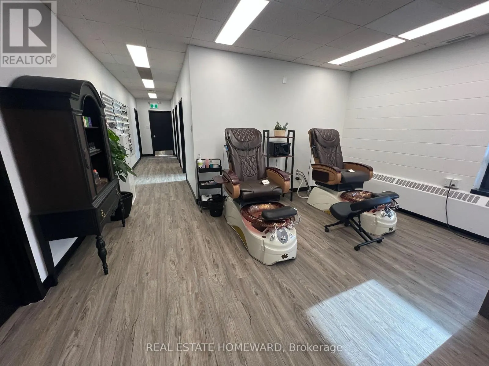 307-307A BRIDGE STREET W