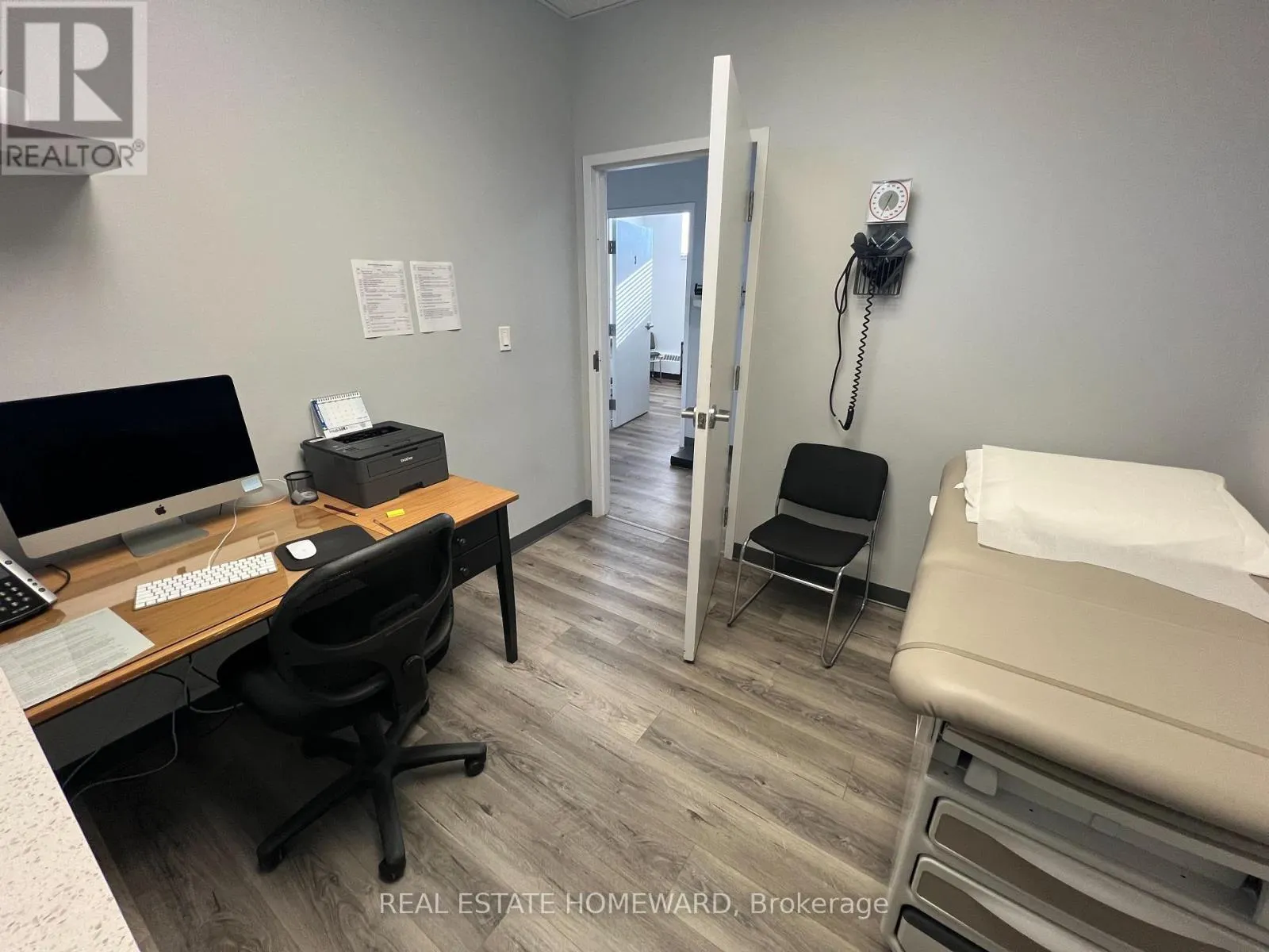 307-307A BRIDGE STREET W