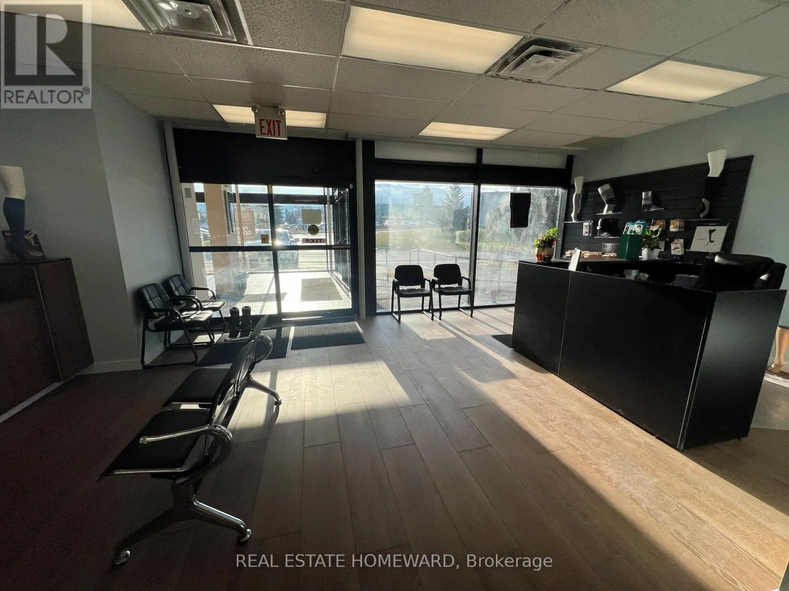 307-307A BRIDGE STREET W