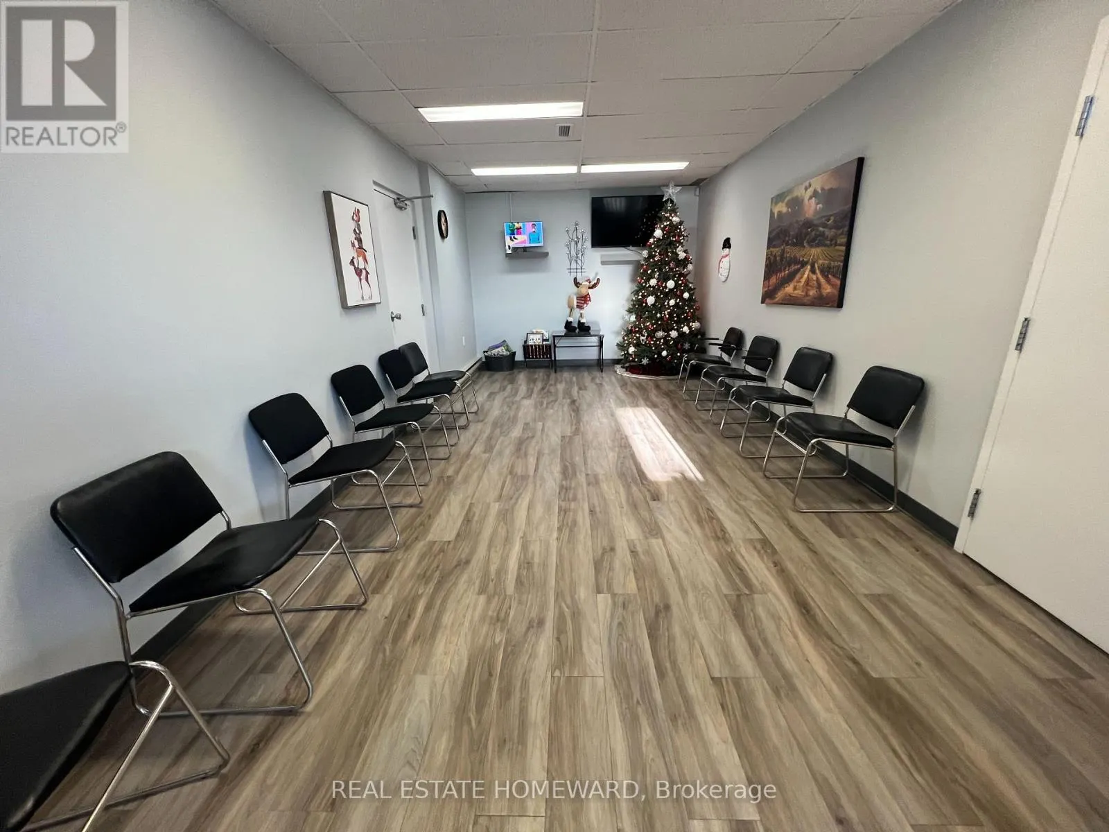 307-307A BRIDGE STREET W