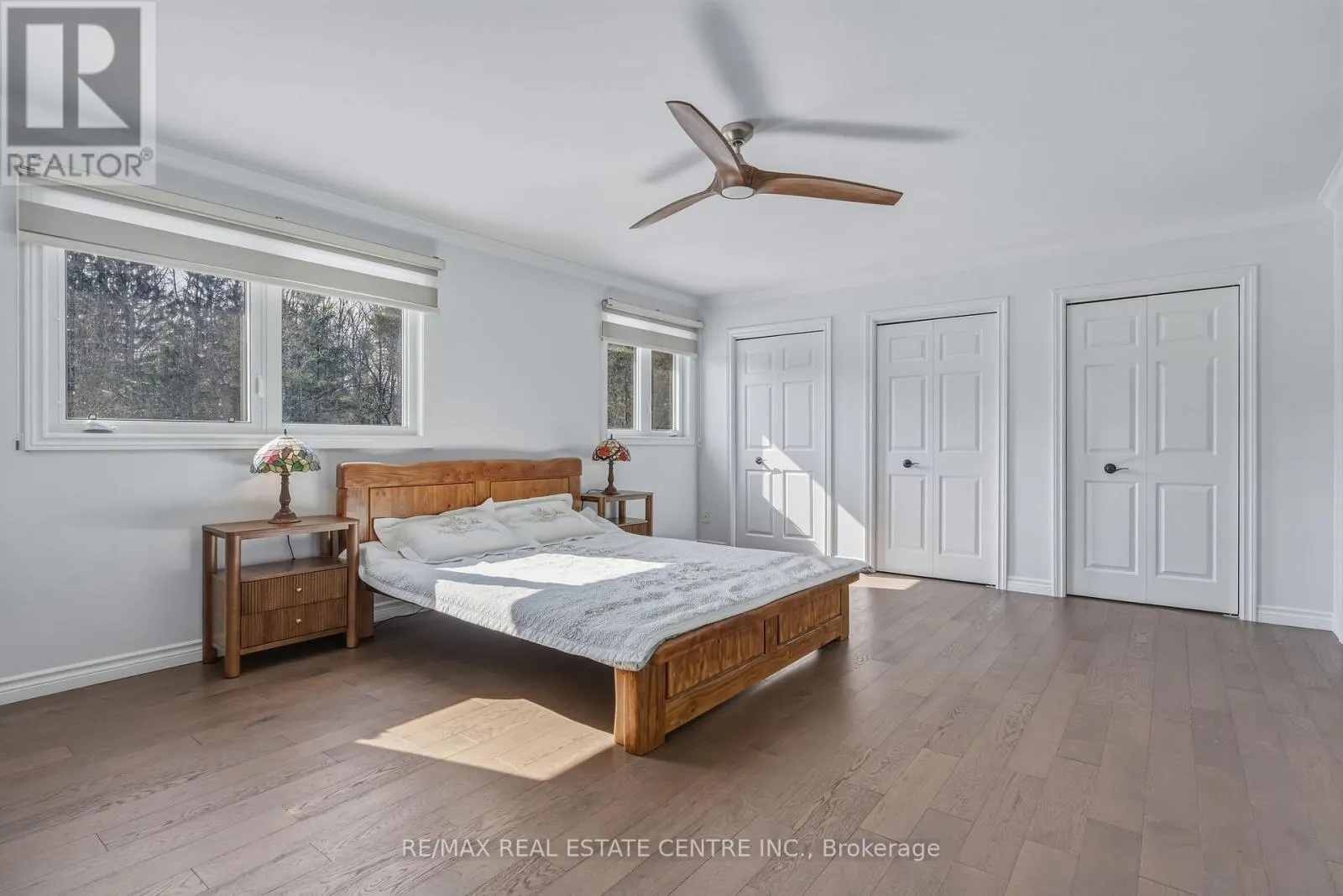 6 IRIS COURT