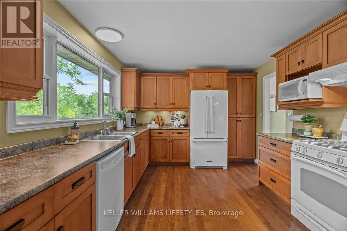 25728 MCMURCHY LINE