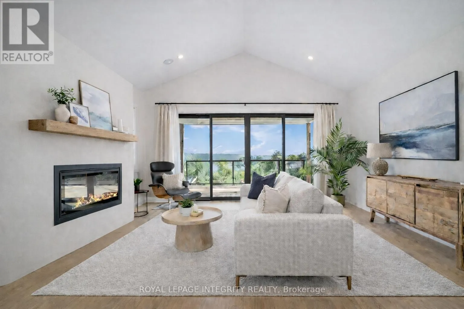 31 WHITTLERS COVE LANE