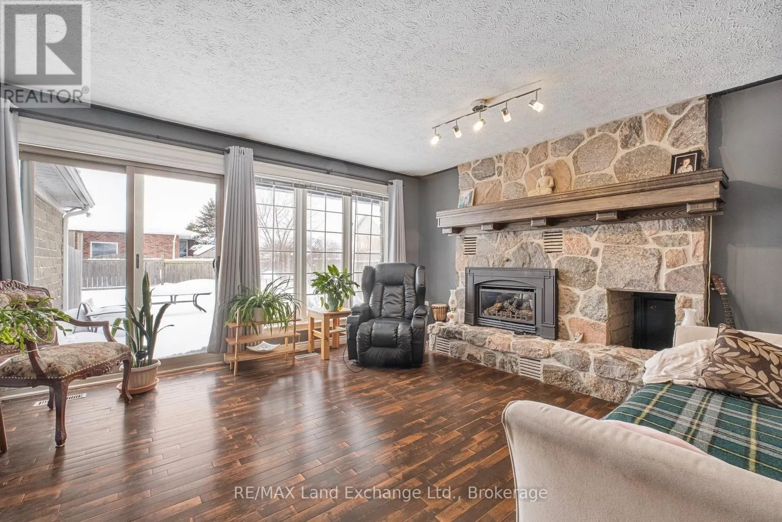 750 MCPHERSON CRESCENT