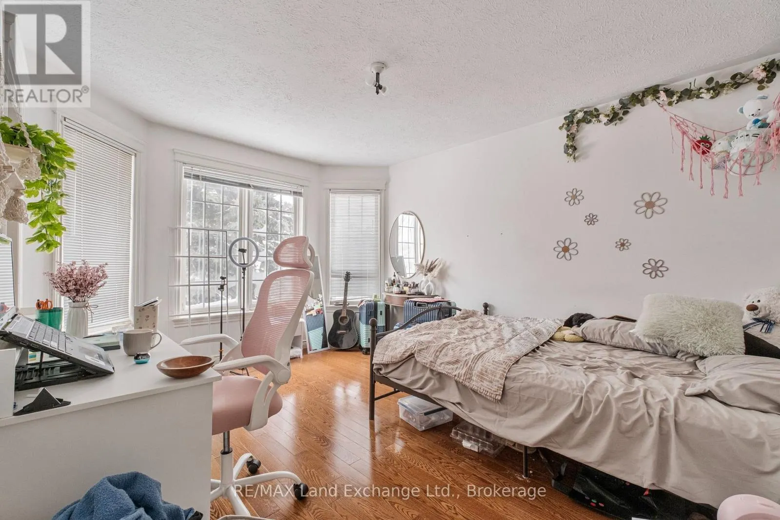 750 MCPHERSON CRESCENT