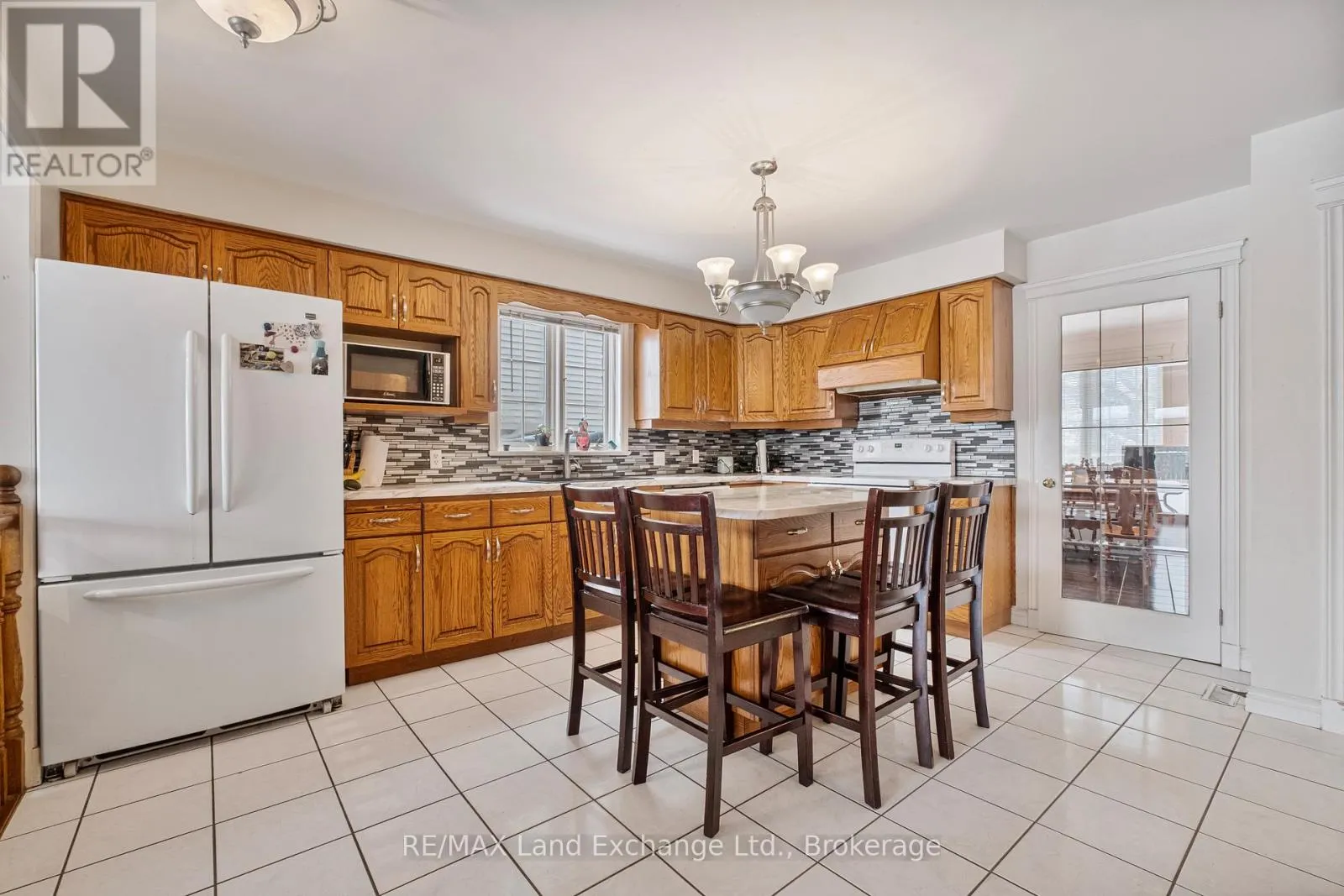 750 MCPHERSON CRESCENT