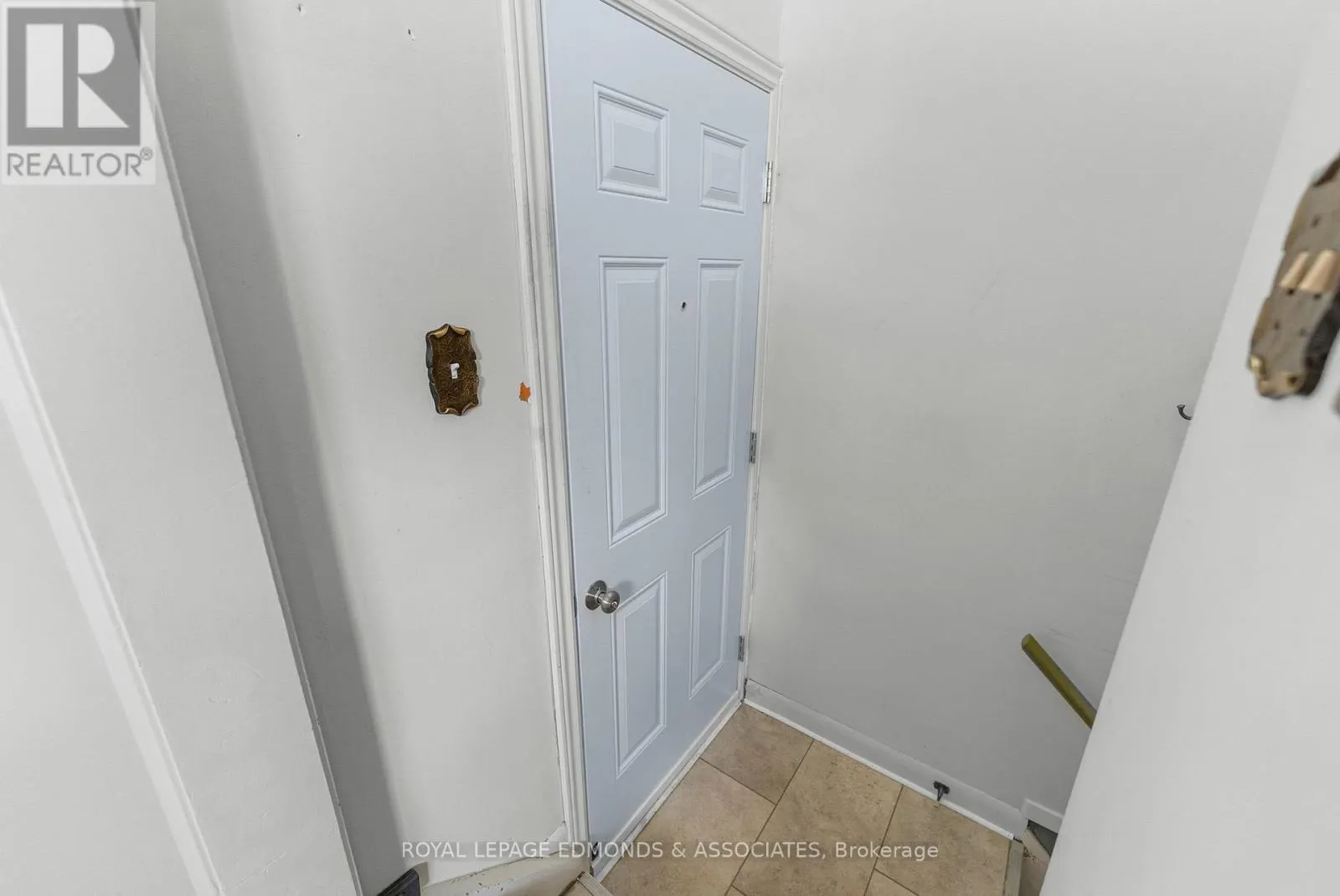 90 DEACON STREET
