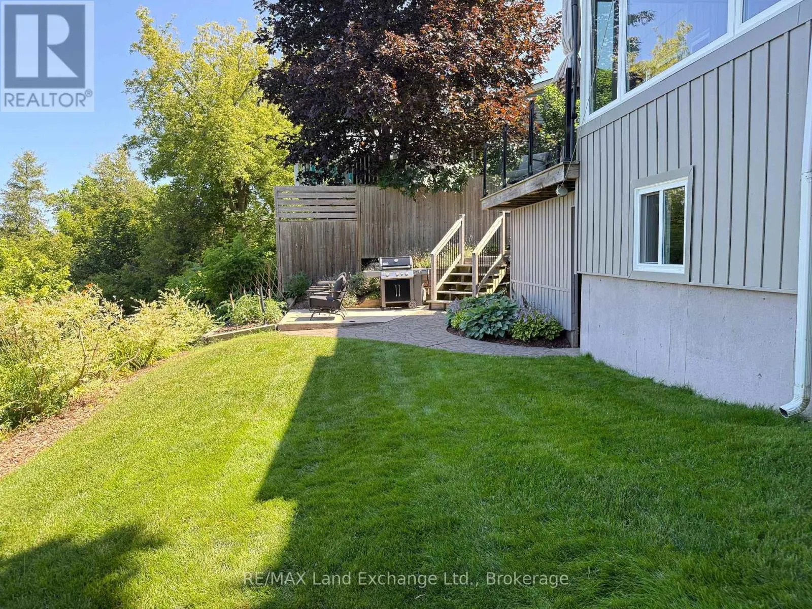222 PENETANGORE ROW