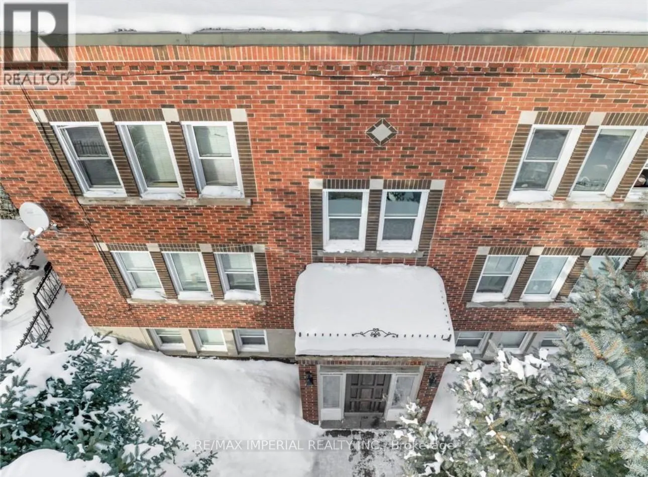 226 OAK STREET