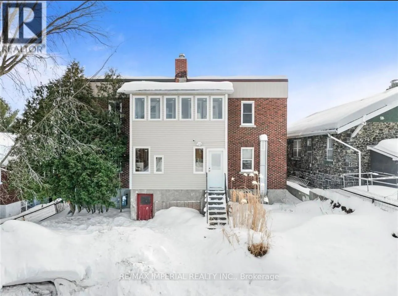 226 OAK STREET