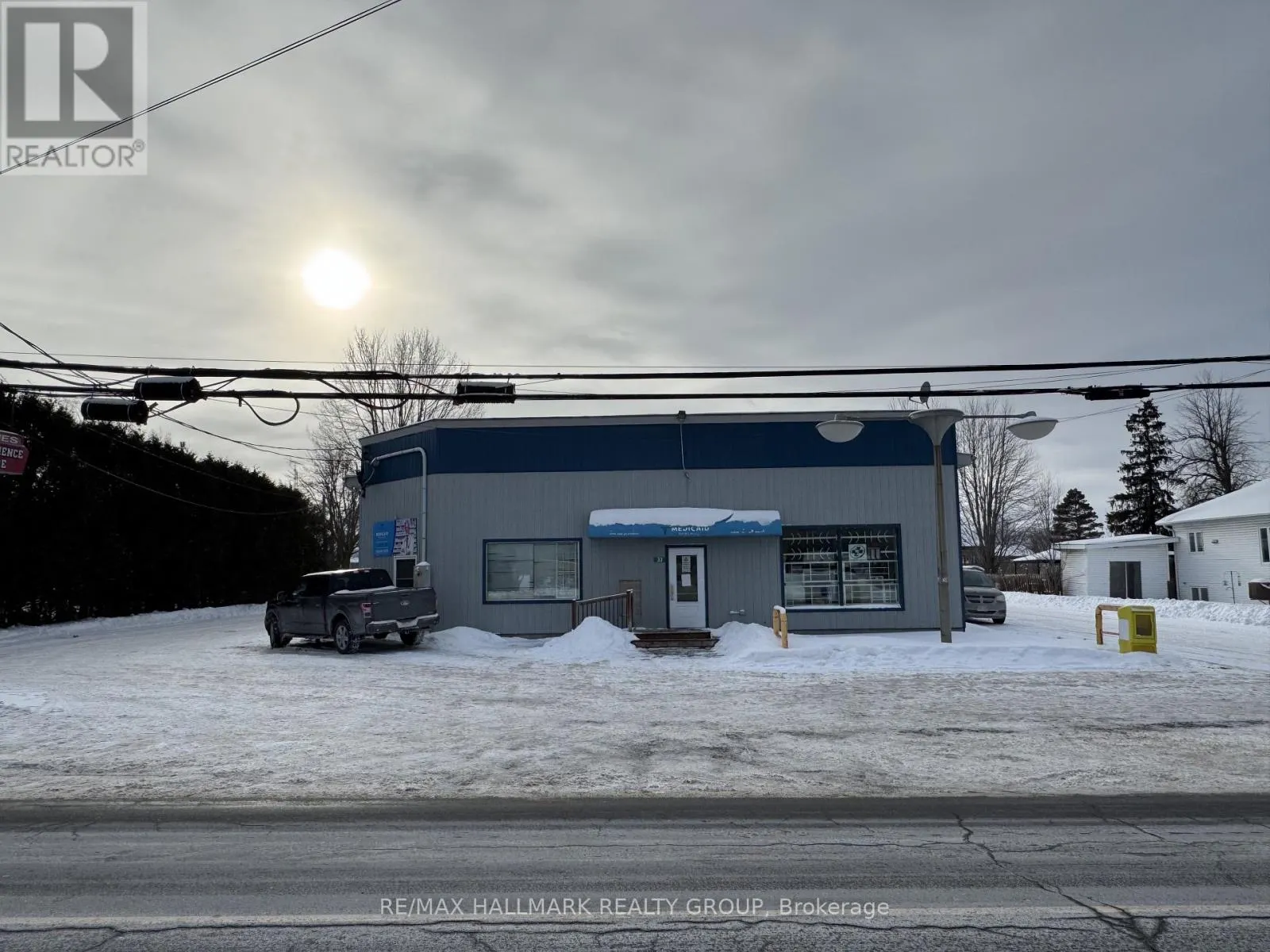 33 QUEEN ST STREET