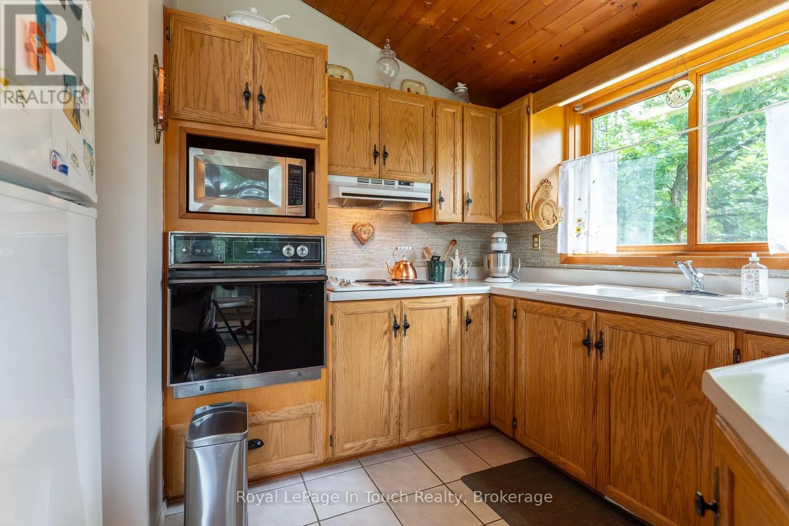 3098 ISLAND 1040