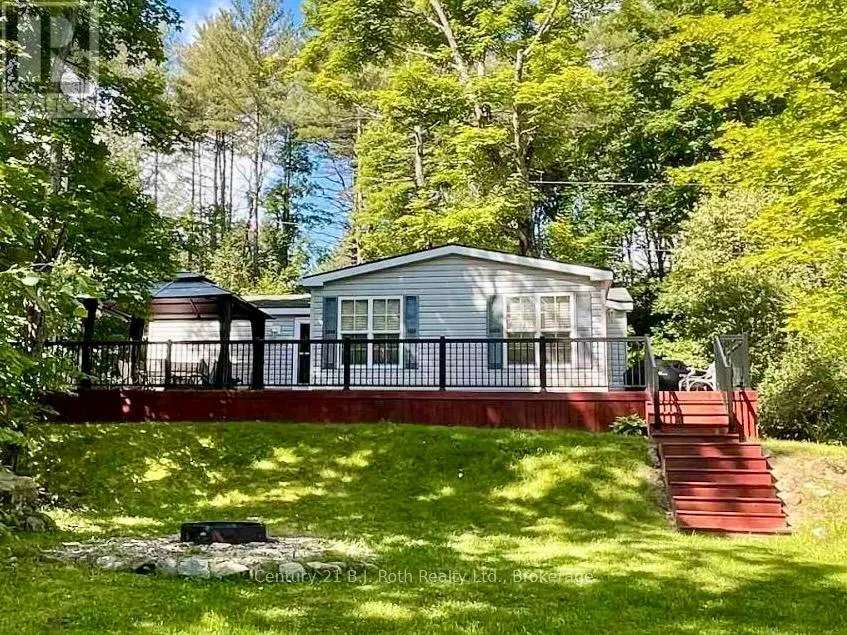 439 SPRINGWATER CRESCENT
