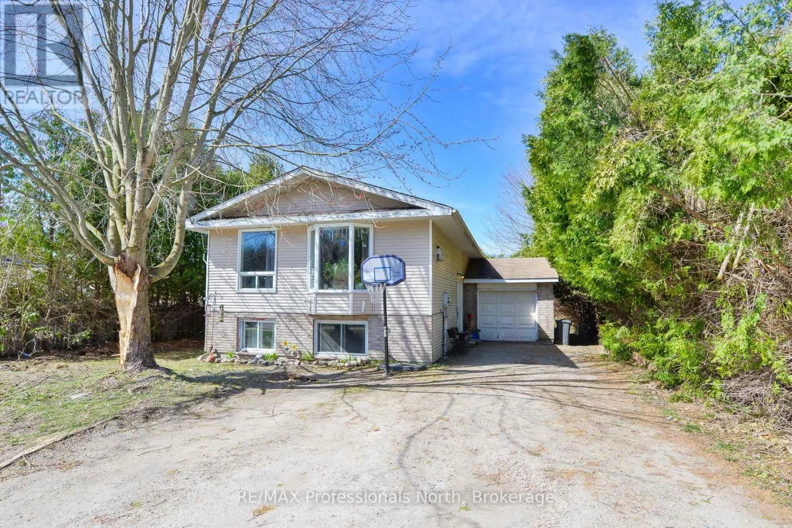 60 TAMARACK TRAIL