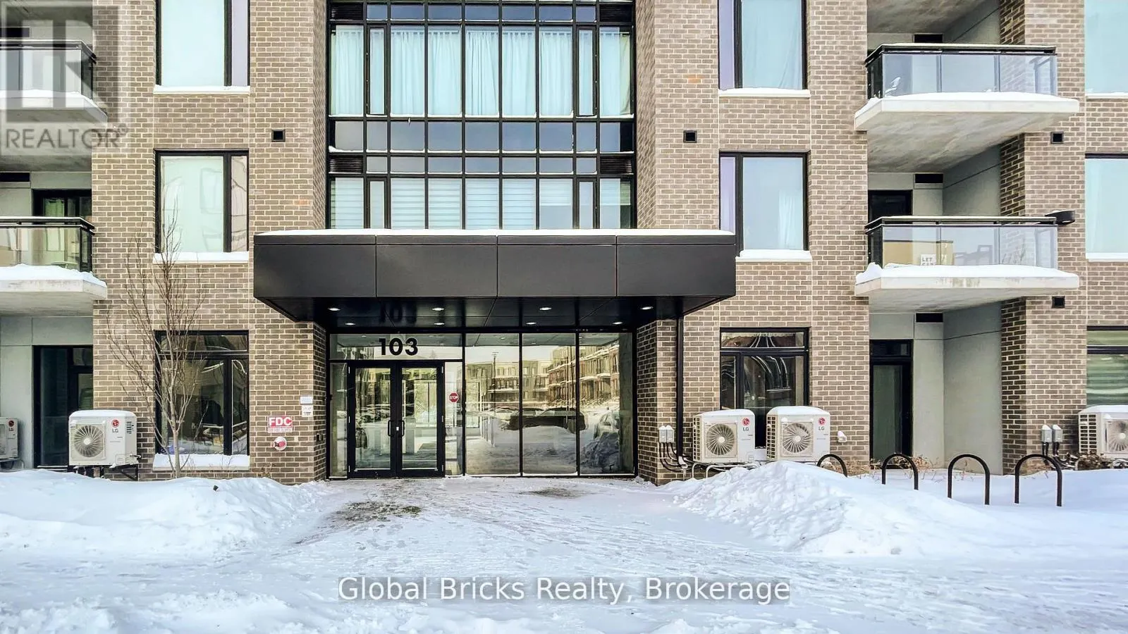 313 - 103 ROGER STREET