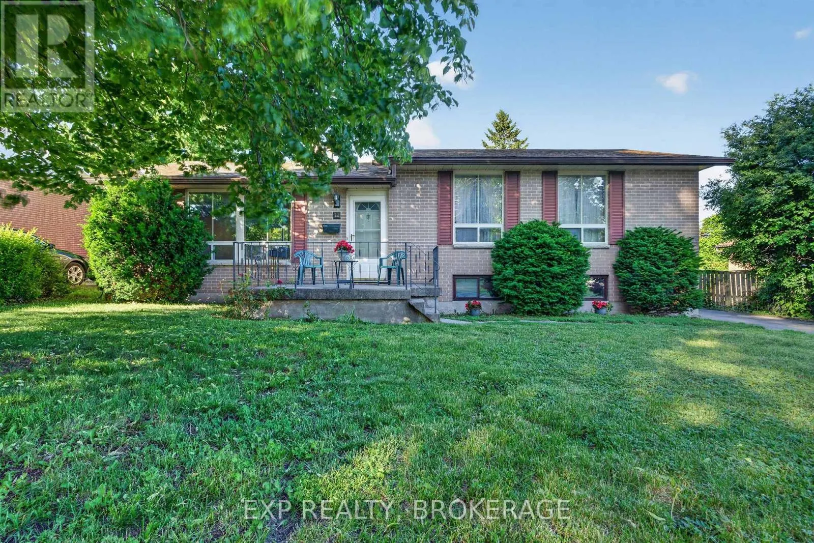 19 CONVAY CRESCENT