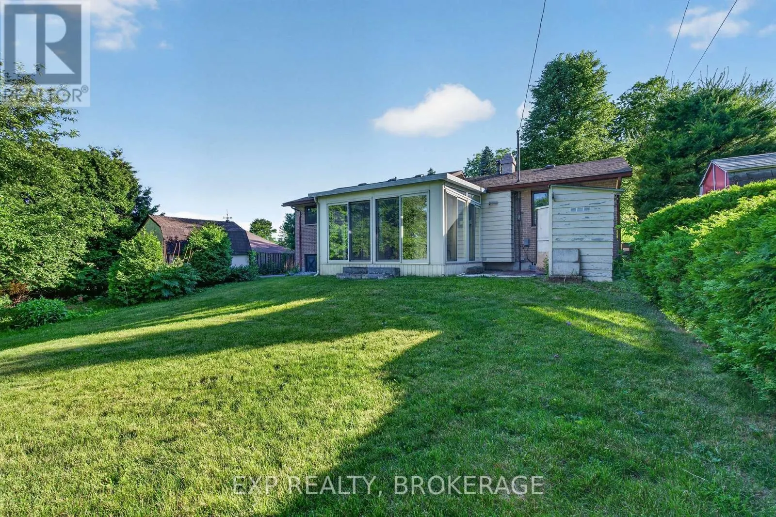 19 CONVAY CRESCENT