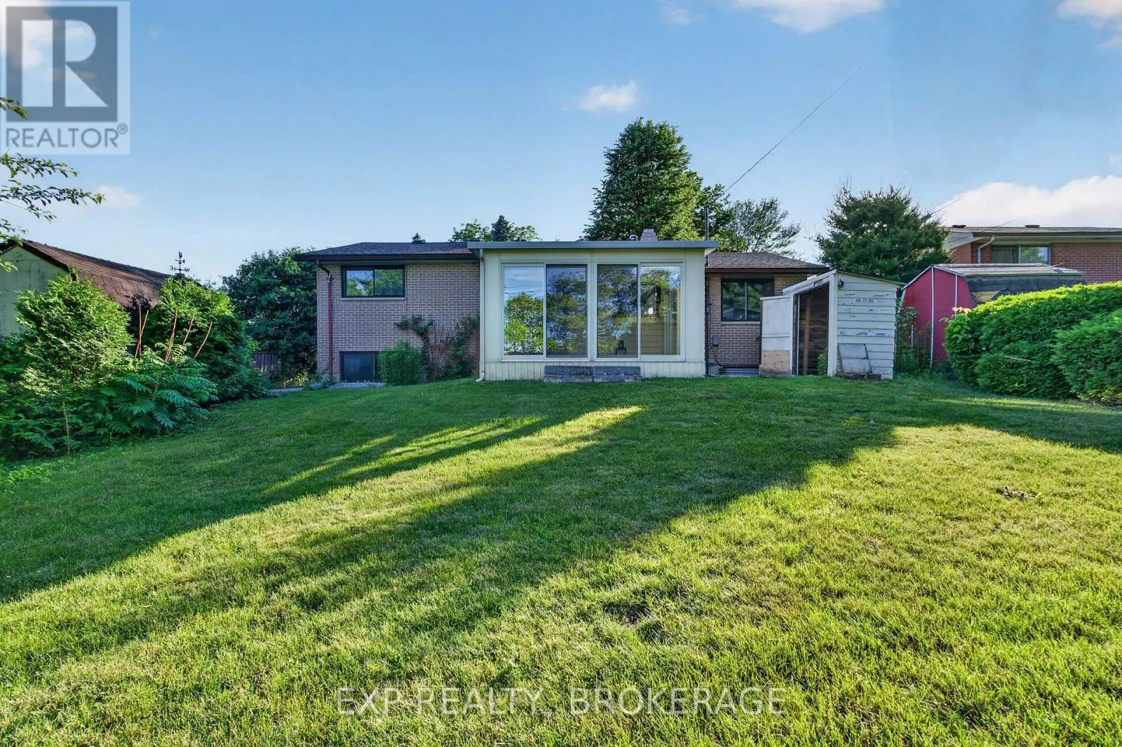 19 CONVAY CRESCENT