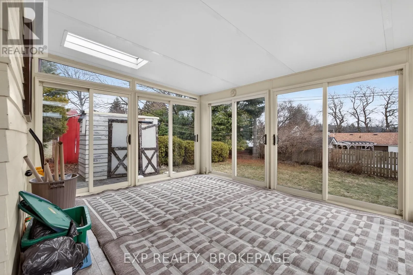 19 CONVAY CRESCENT