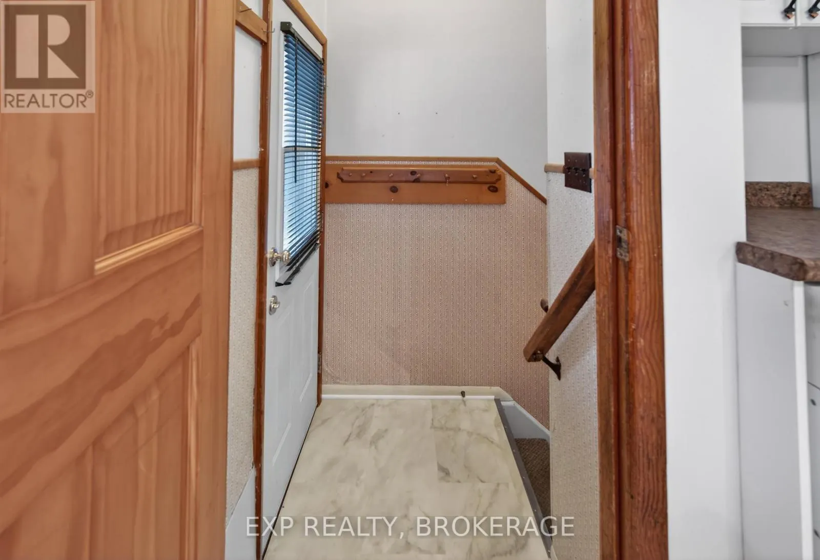 19 CONVAY CRESCENT