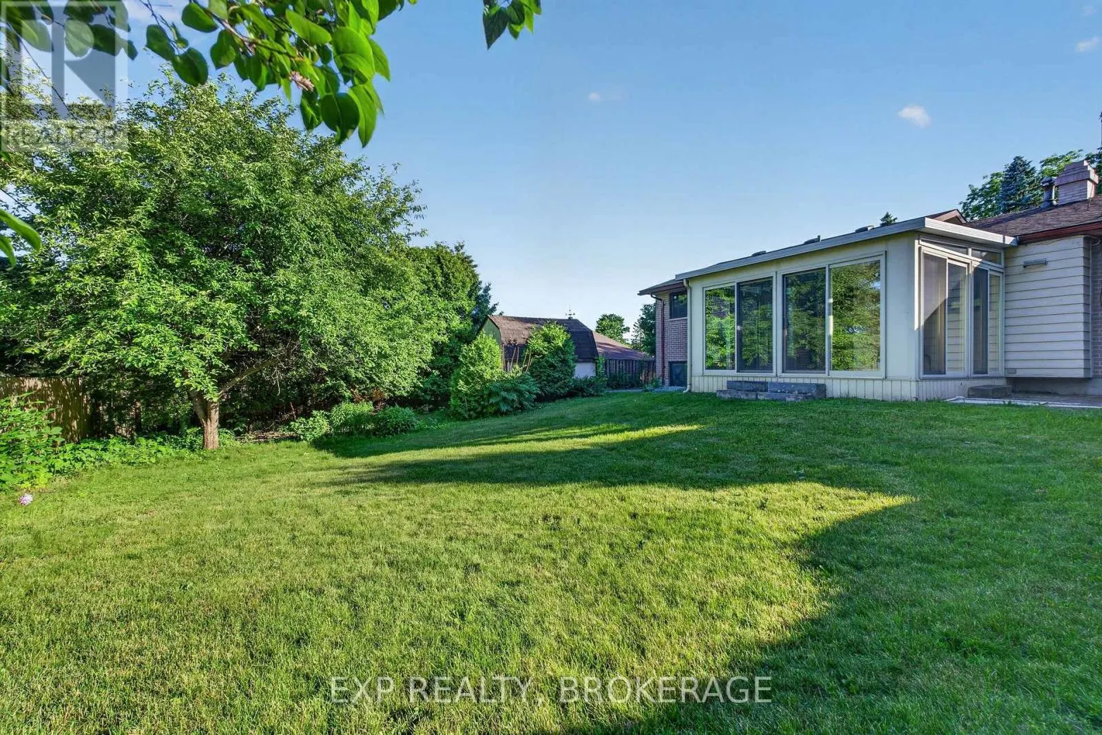 19 CONVAY CRESCENT