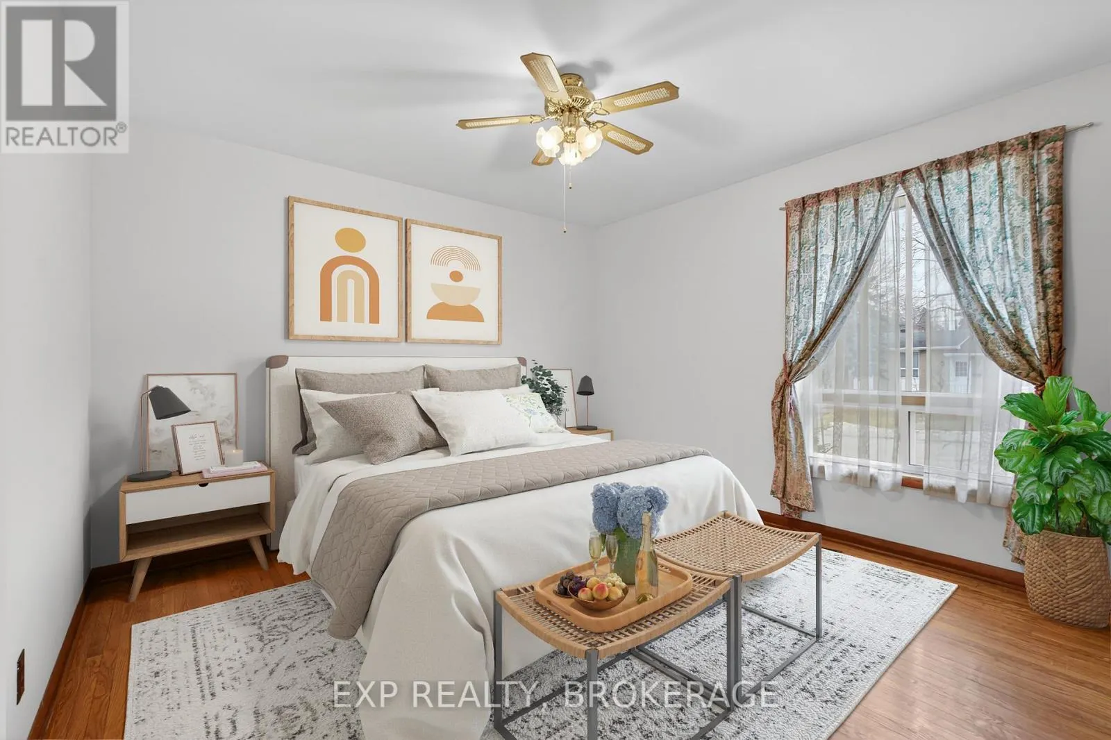19 CONVAY CRESCENT