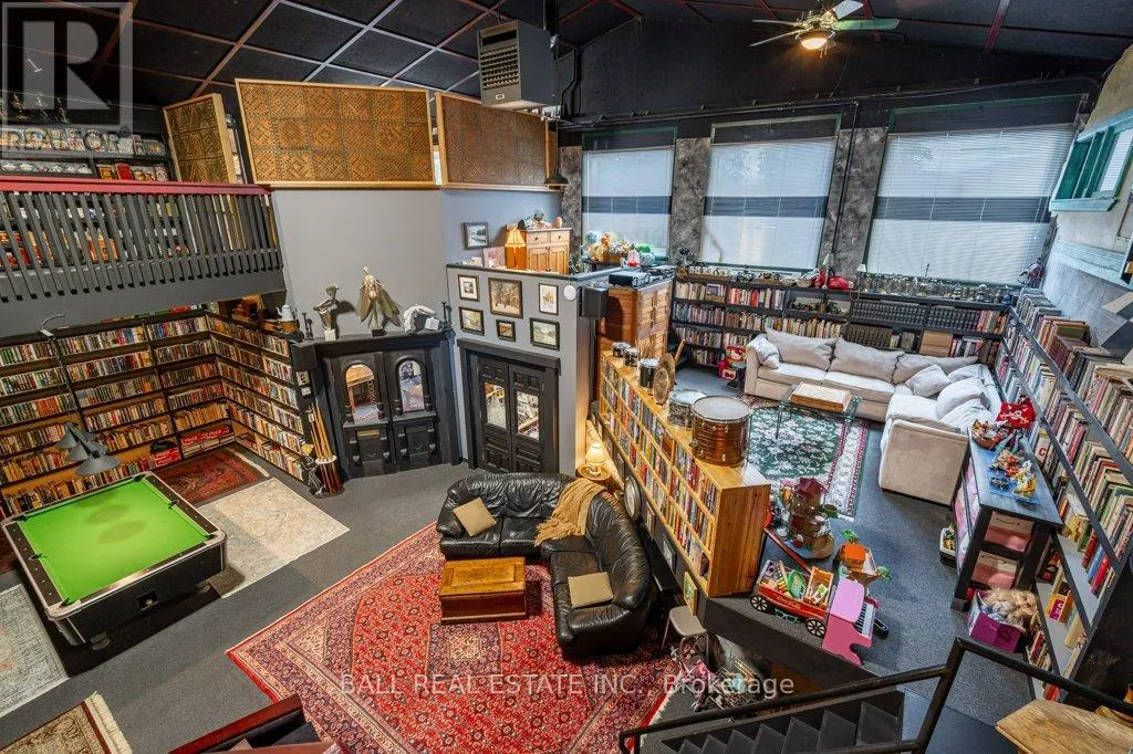 1329 TRAPPERS LANE
