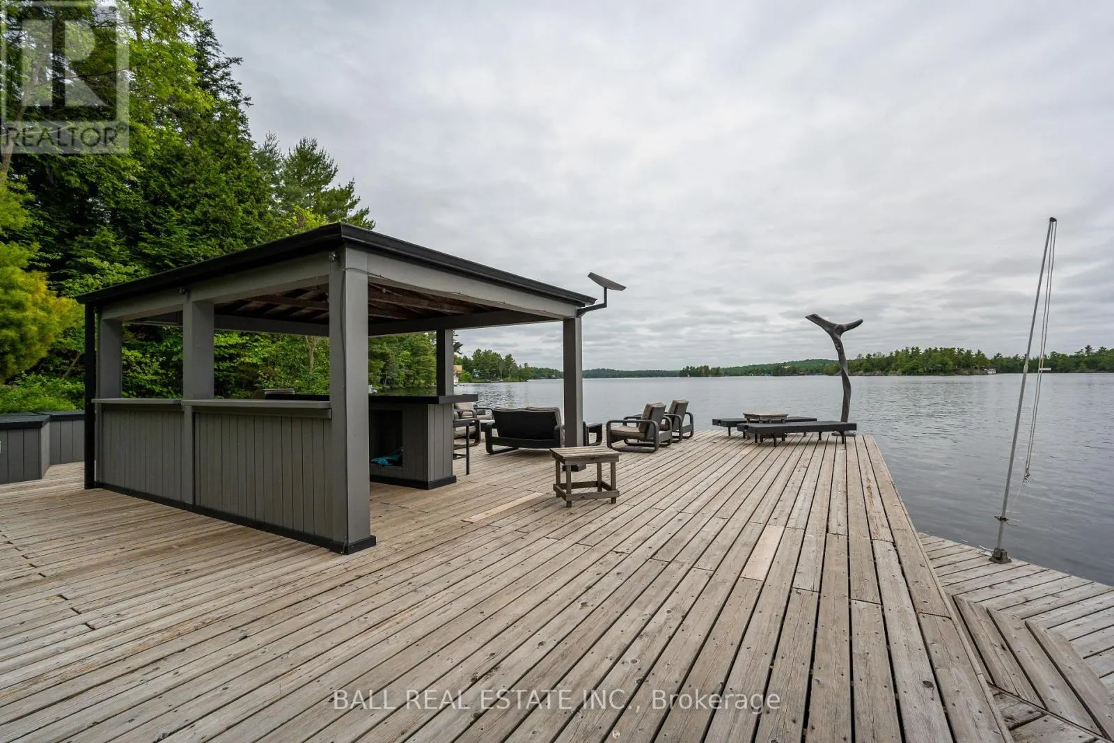 1329 TRAPPERS LANE