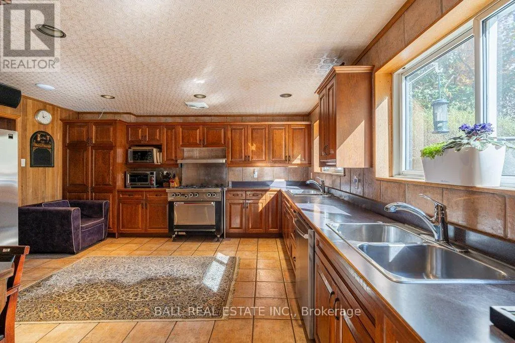 1329 TRAPPERS LANE