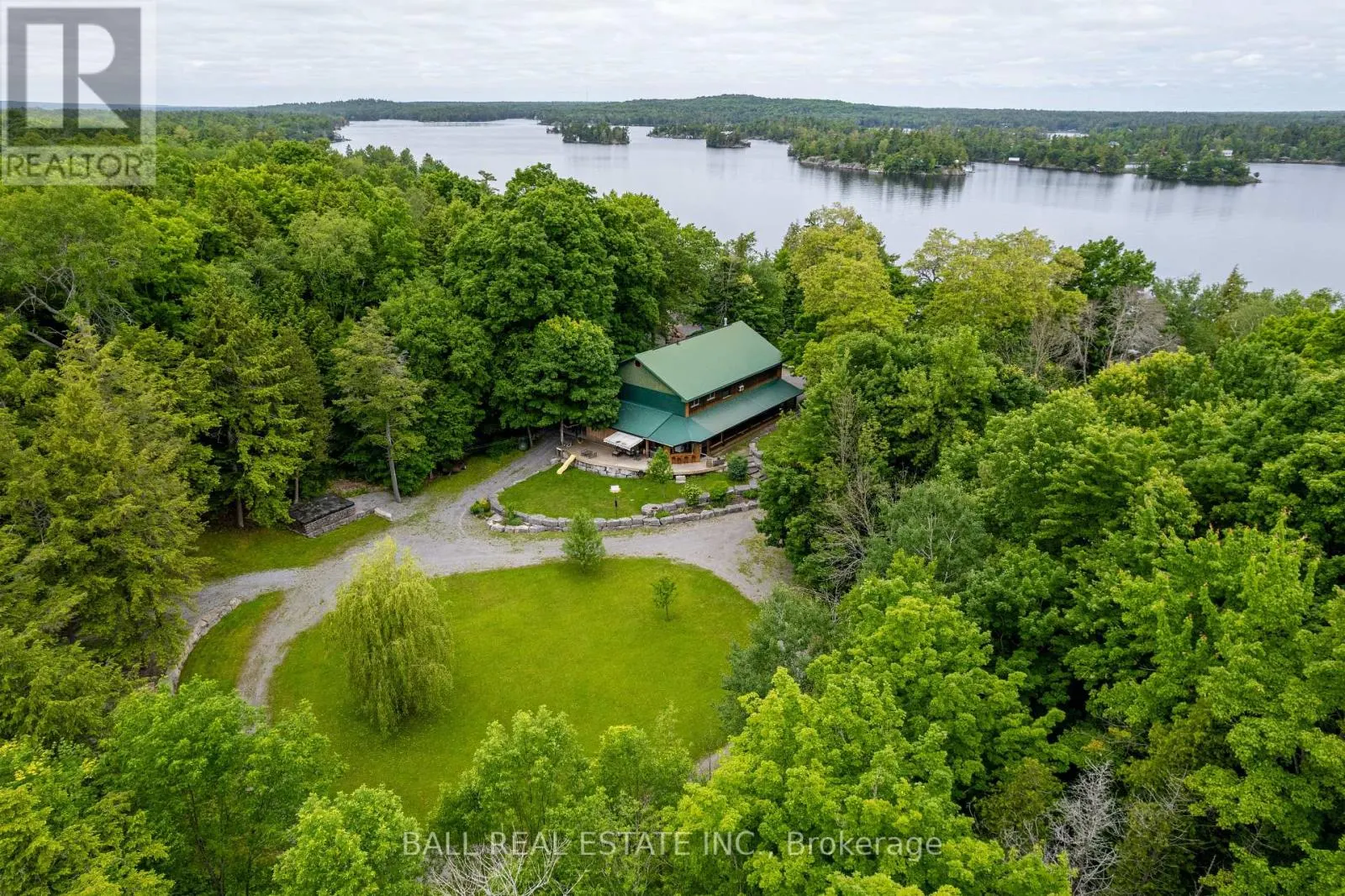 1329 TRAPPERS LANE