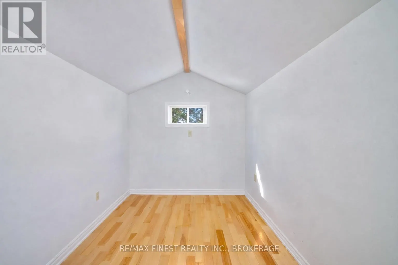 120 DRUMGOOLE LANE