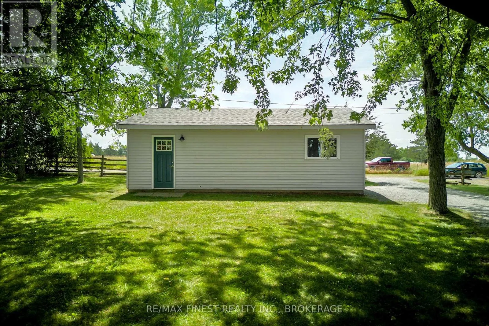 120 DRUMGOOLE LANE