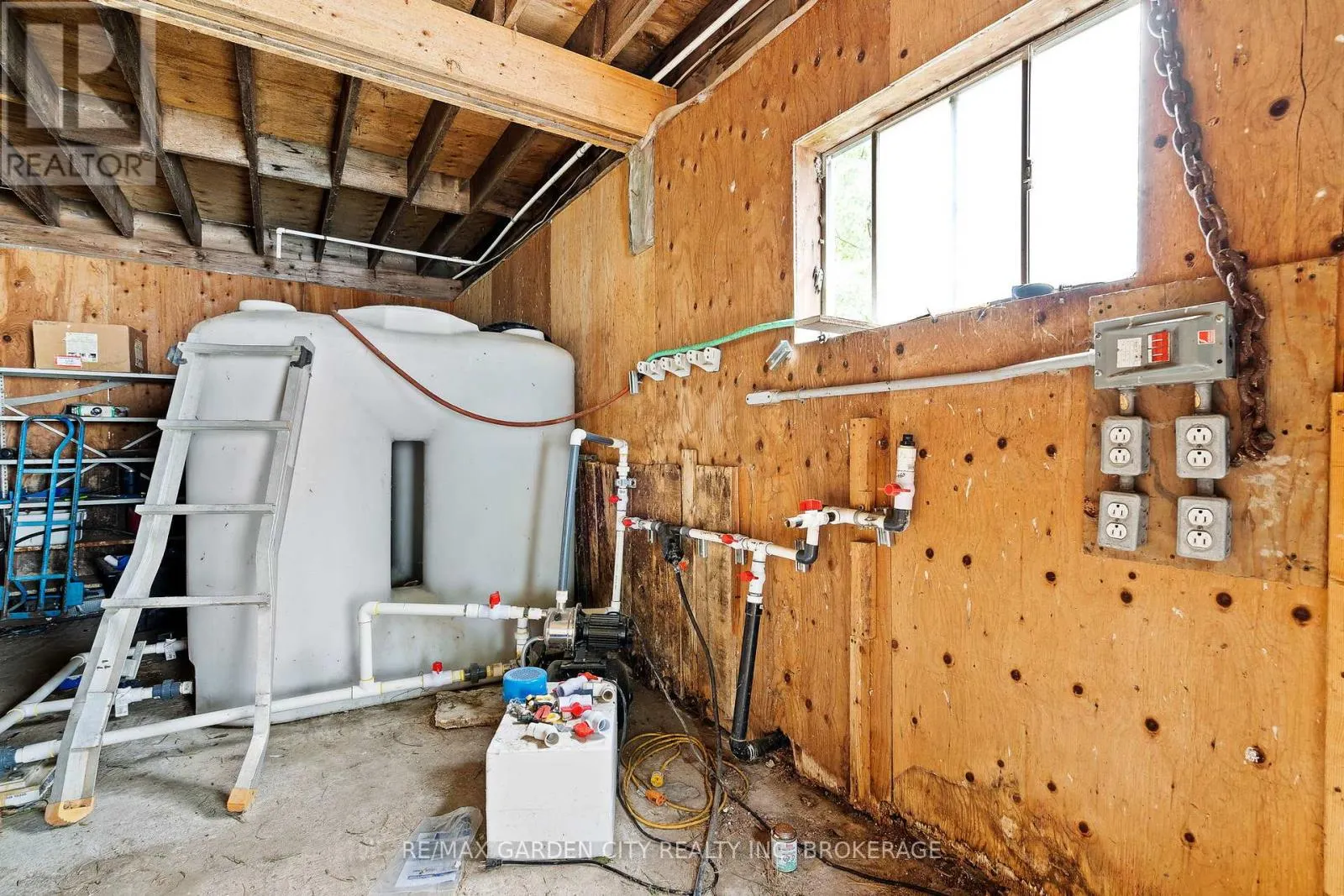 GREENHOUSE - 53825 ZION ROAD #Greenhouse