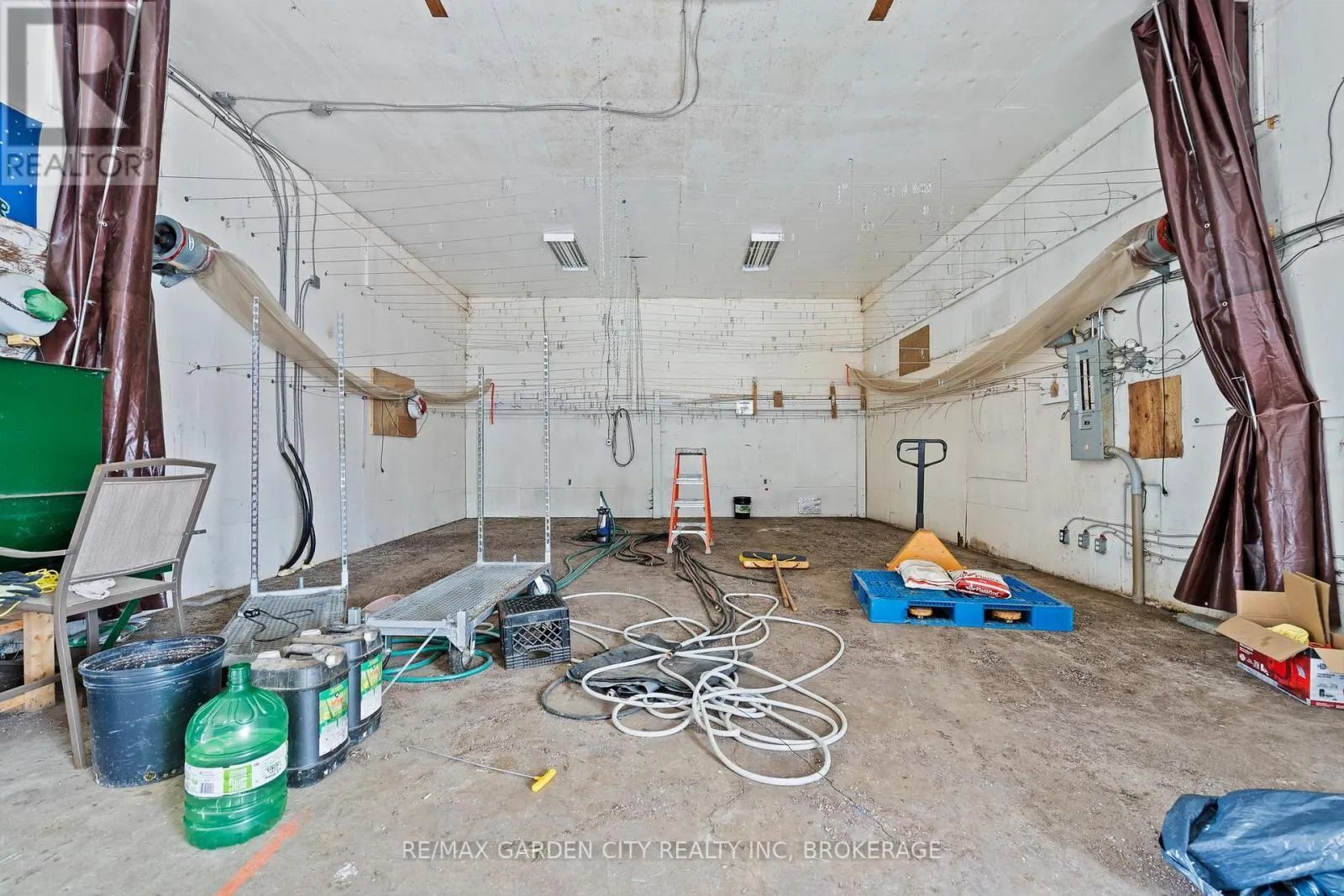 GREENHOUSE - 53825 ZION ROAD #Greenhouse