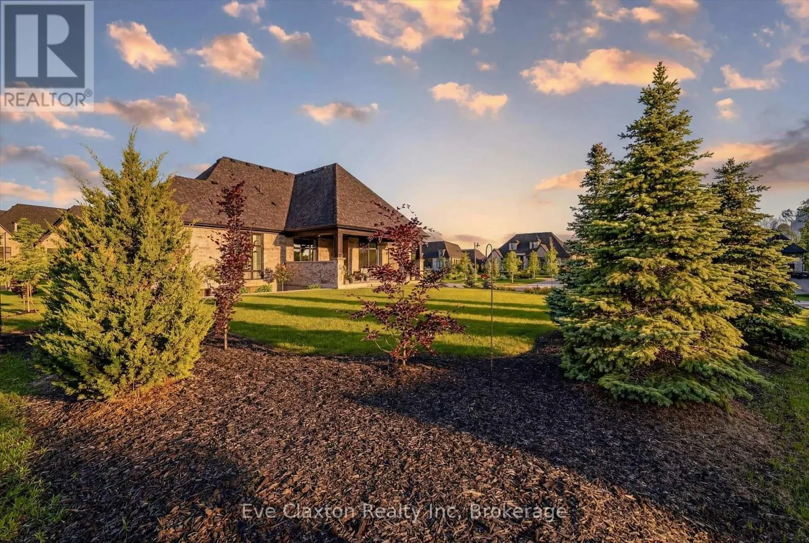 112 HERITAGE LAKE DRIVE