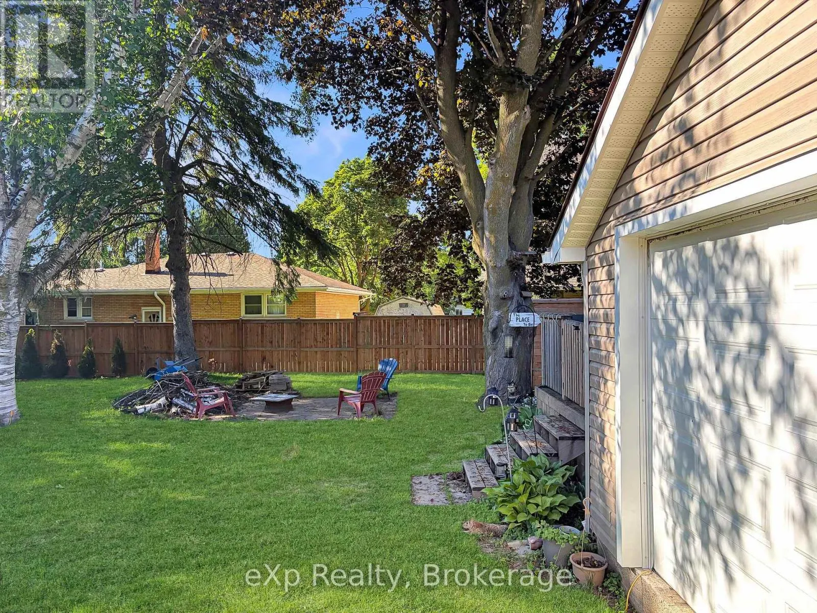 370 6TH AVENUE
