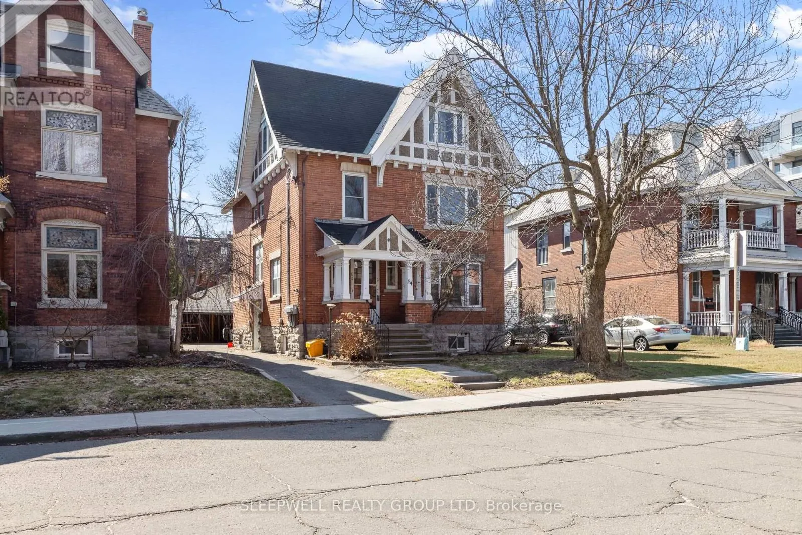 84 FOURTH AVENUE