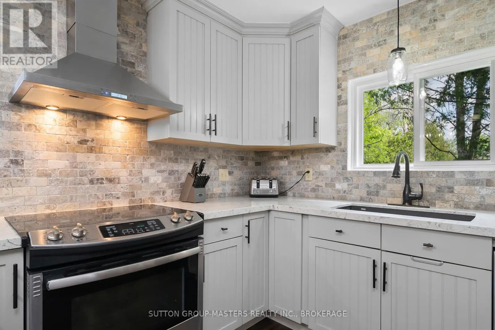20B OAK LANE
