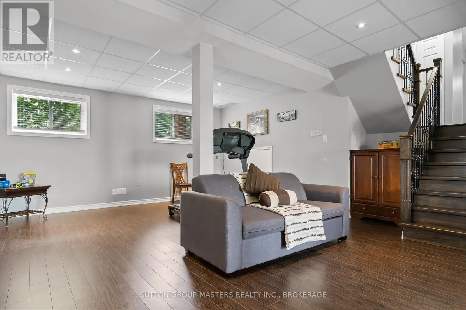 20B OAK LANE