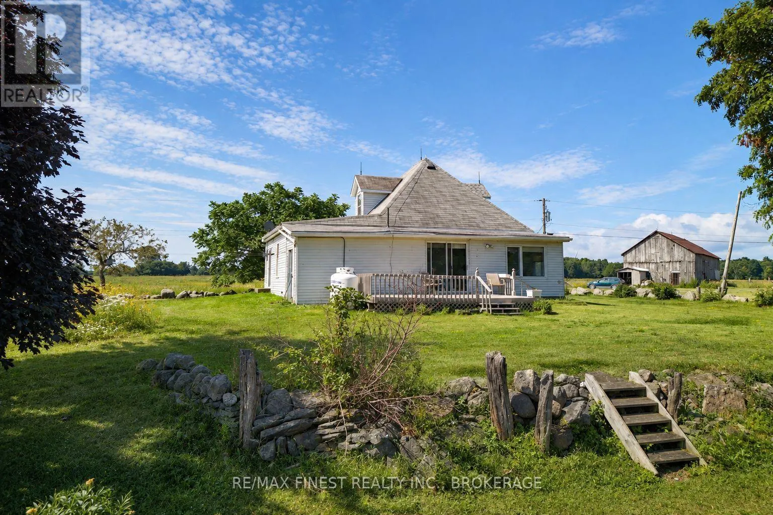 10 FRONT ROAD