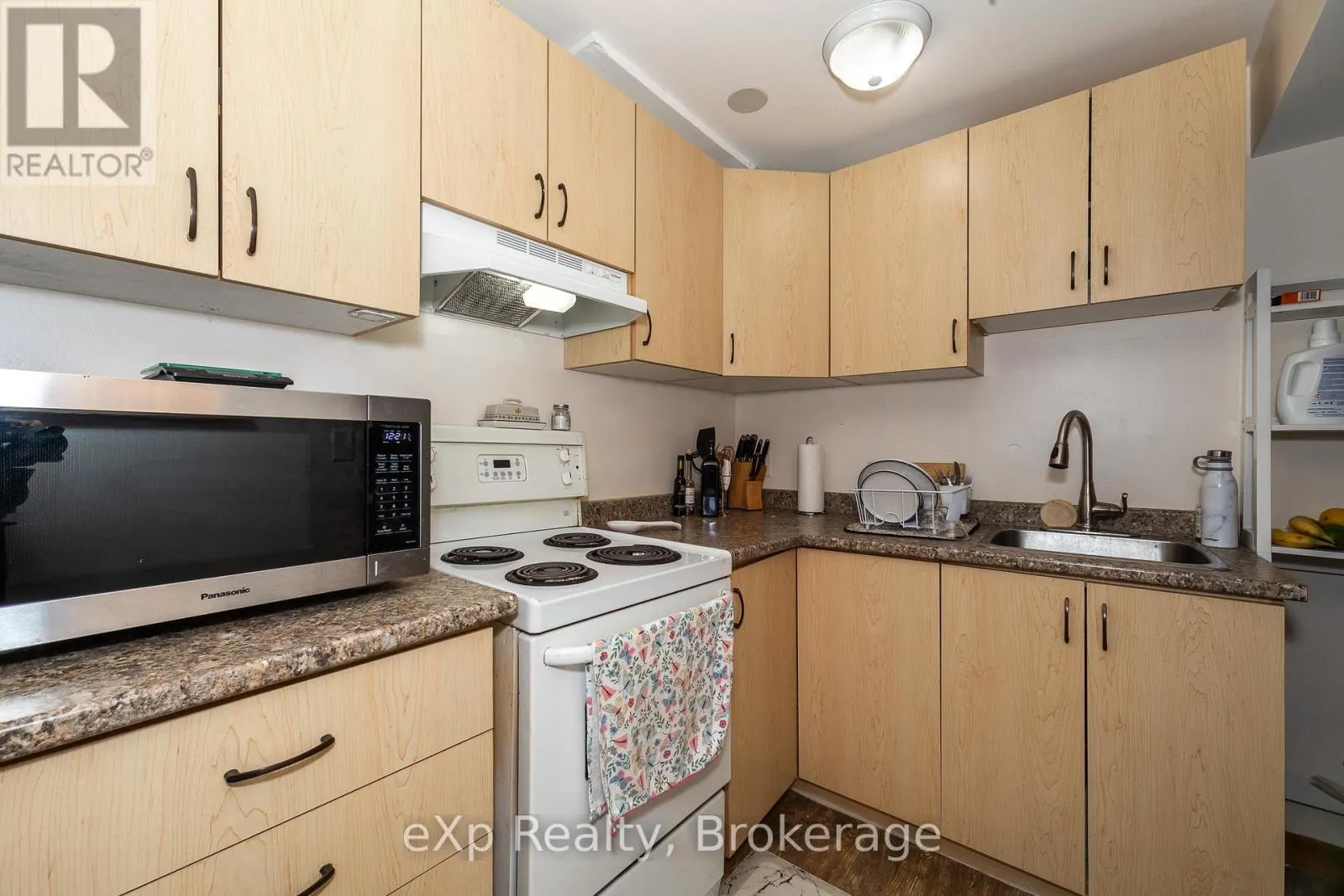 910 26TH STREET E
