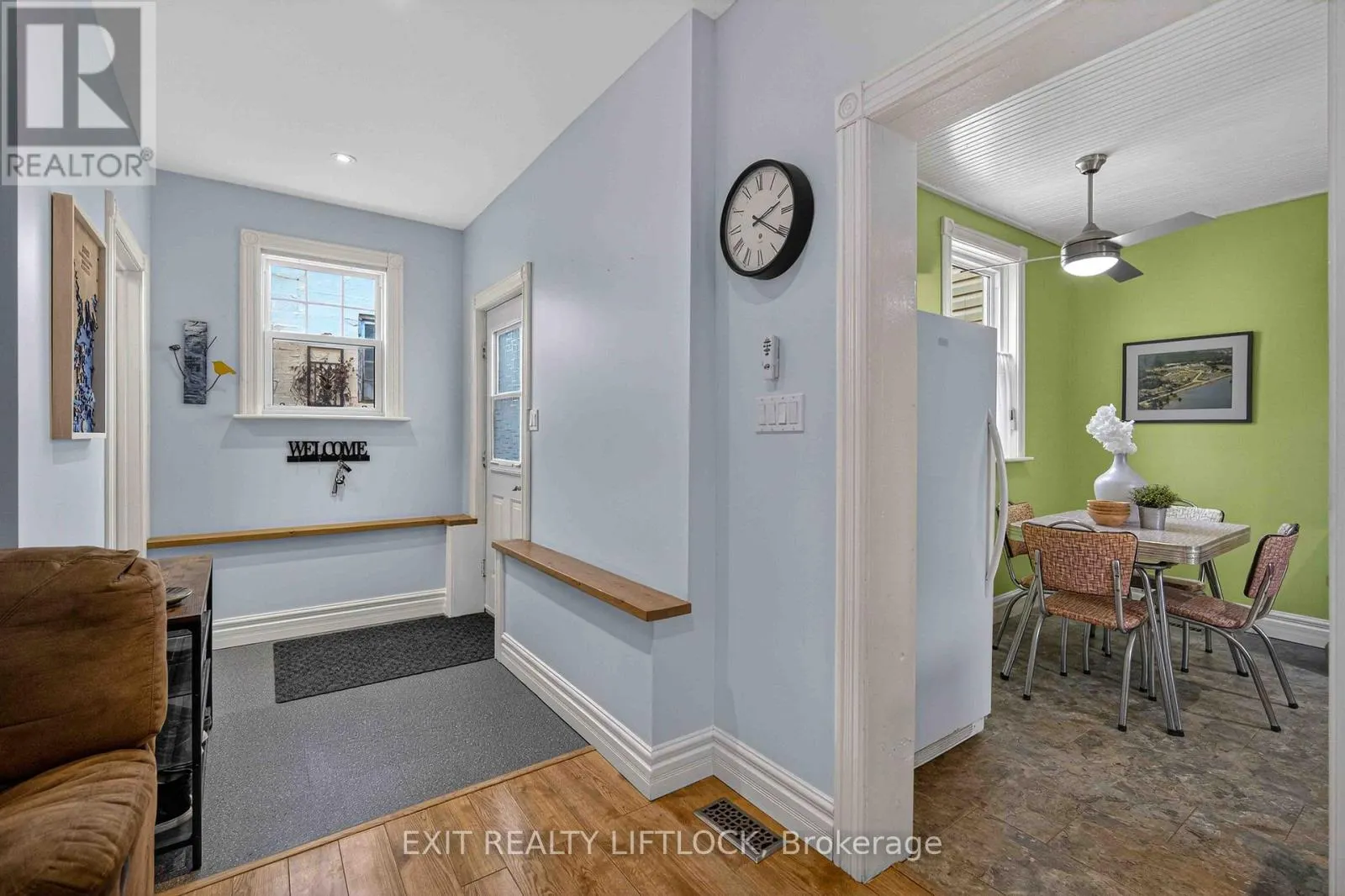 2464 QUEEN MARY STREET