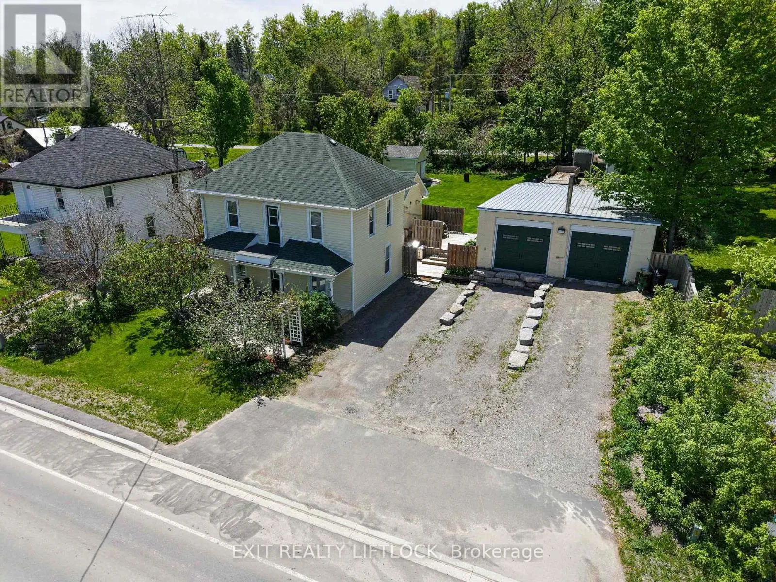 2464 QUEEN MARY STREET