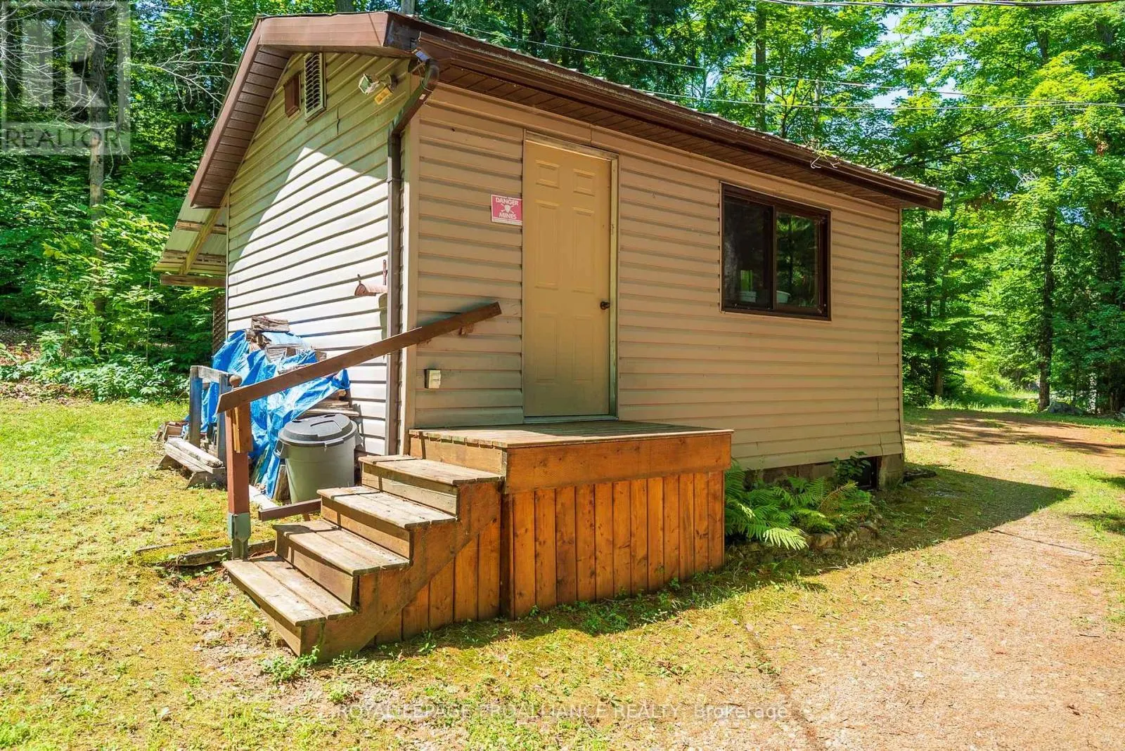 1346B S MAZINAW HEIGHTS ROAD