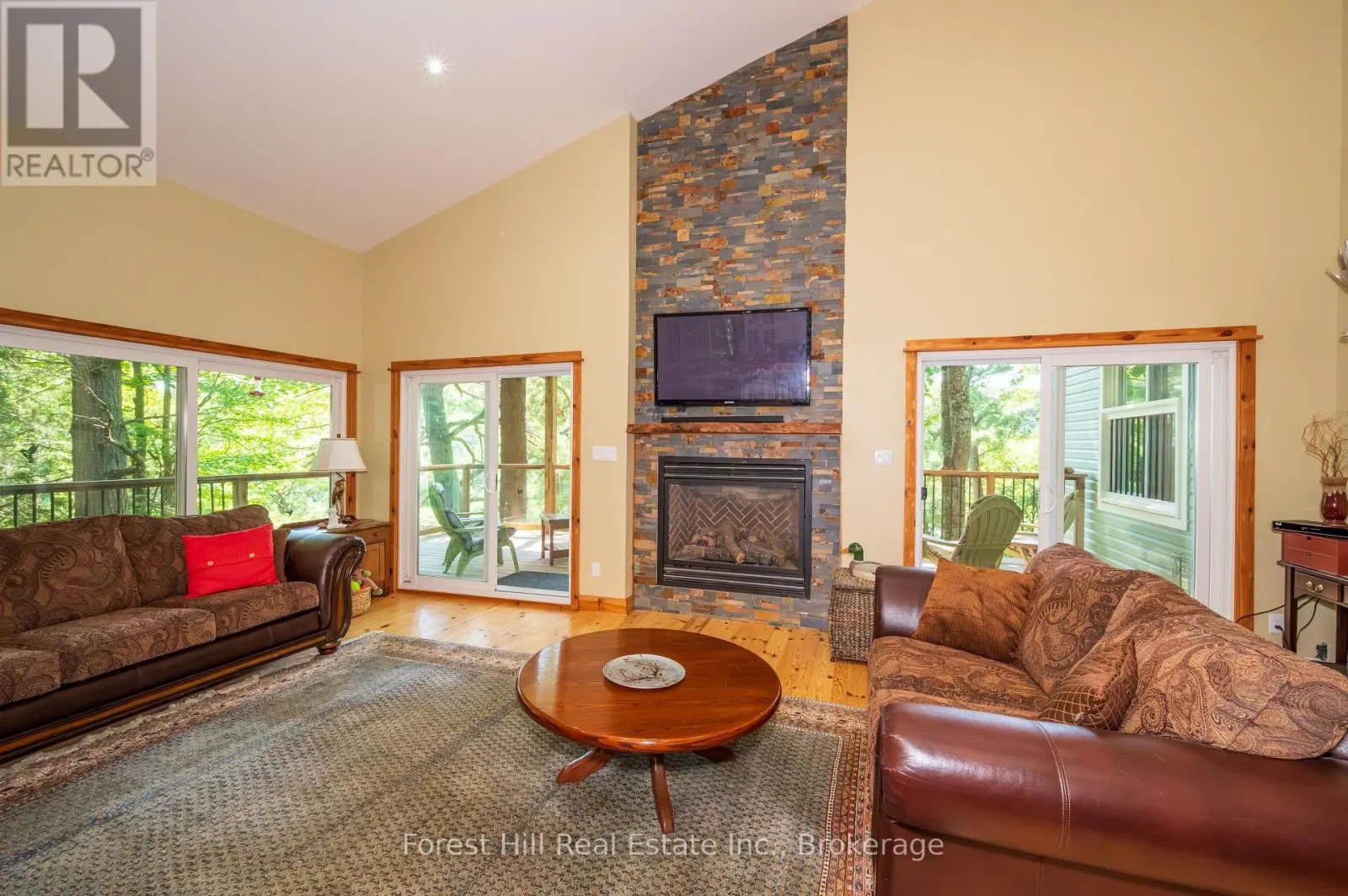 1289 DELBROOKE ROAD S