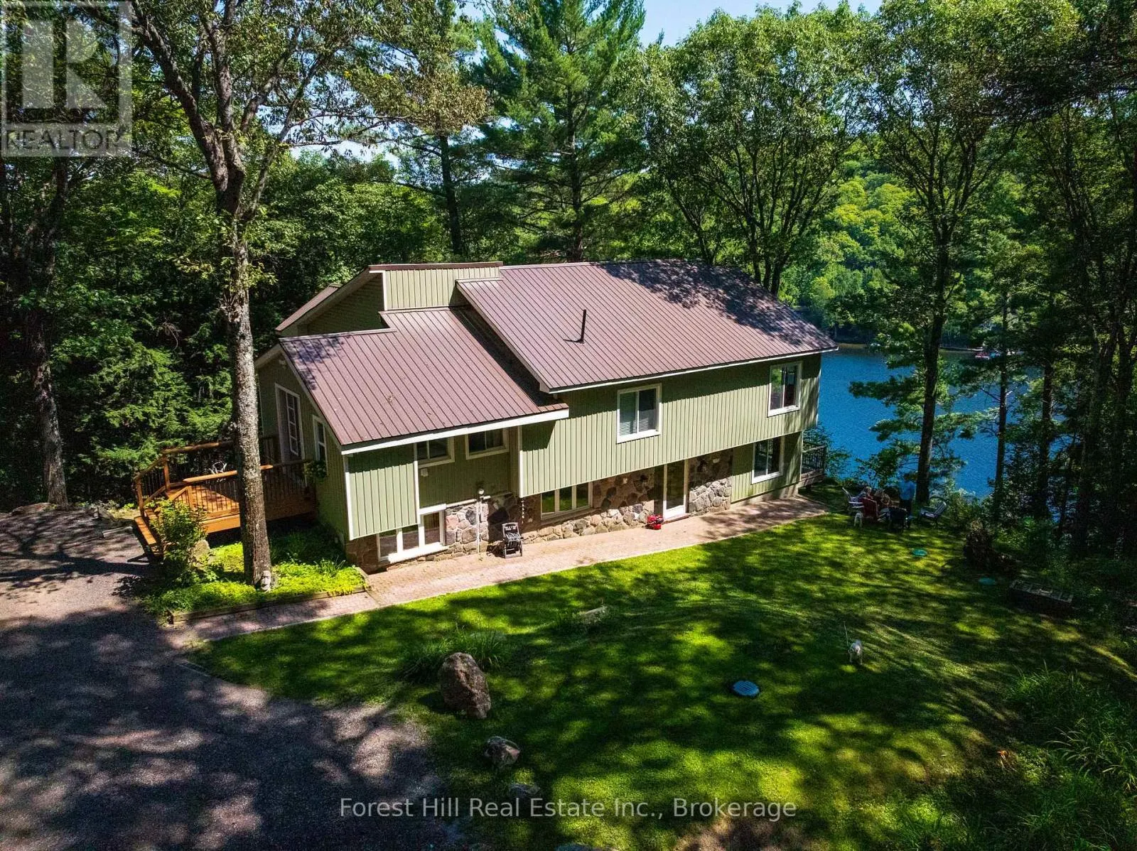 1289 DELBROOKE ROAD S