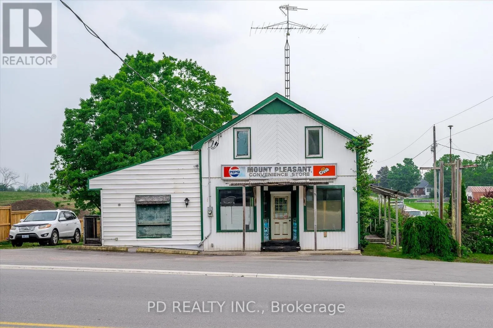 2449 QUEEN MARY STREET
