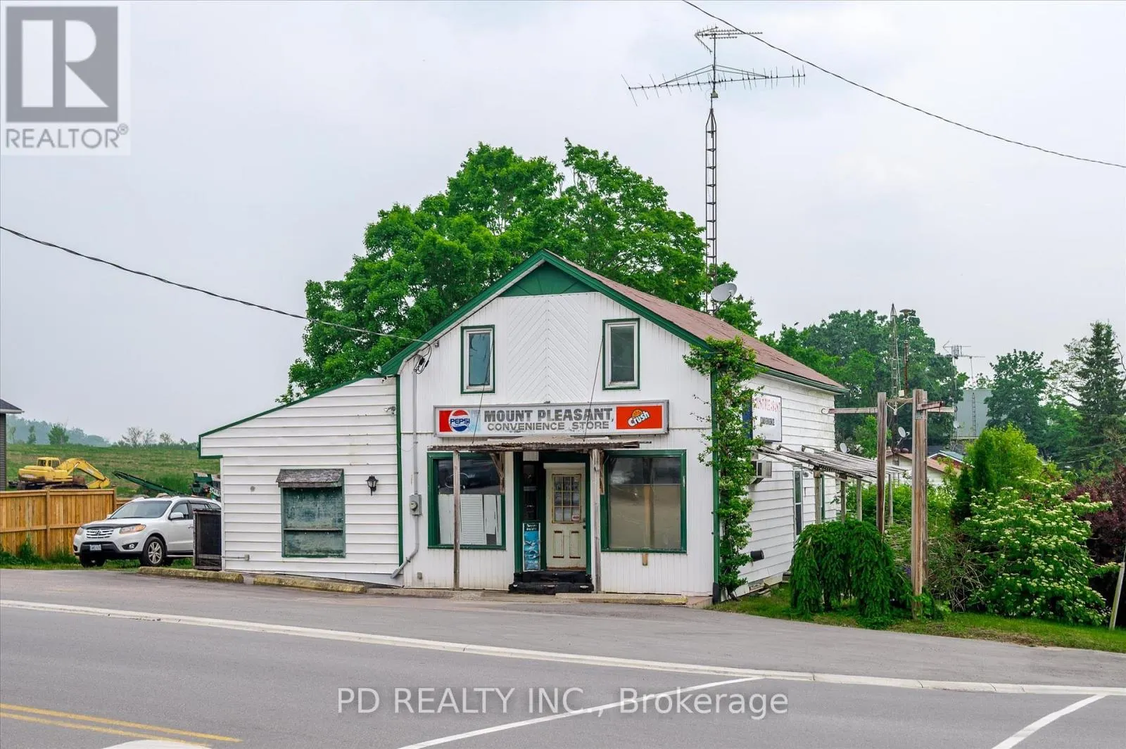 2449 QUEEN MARY STREET