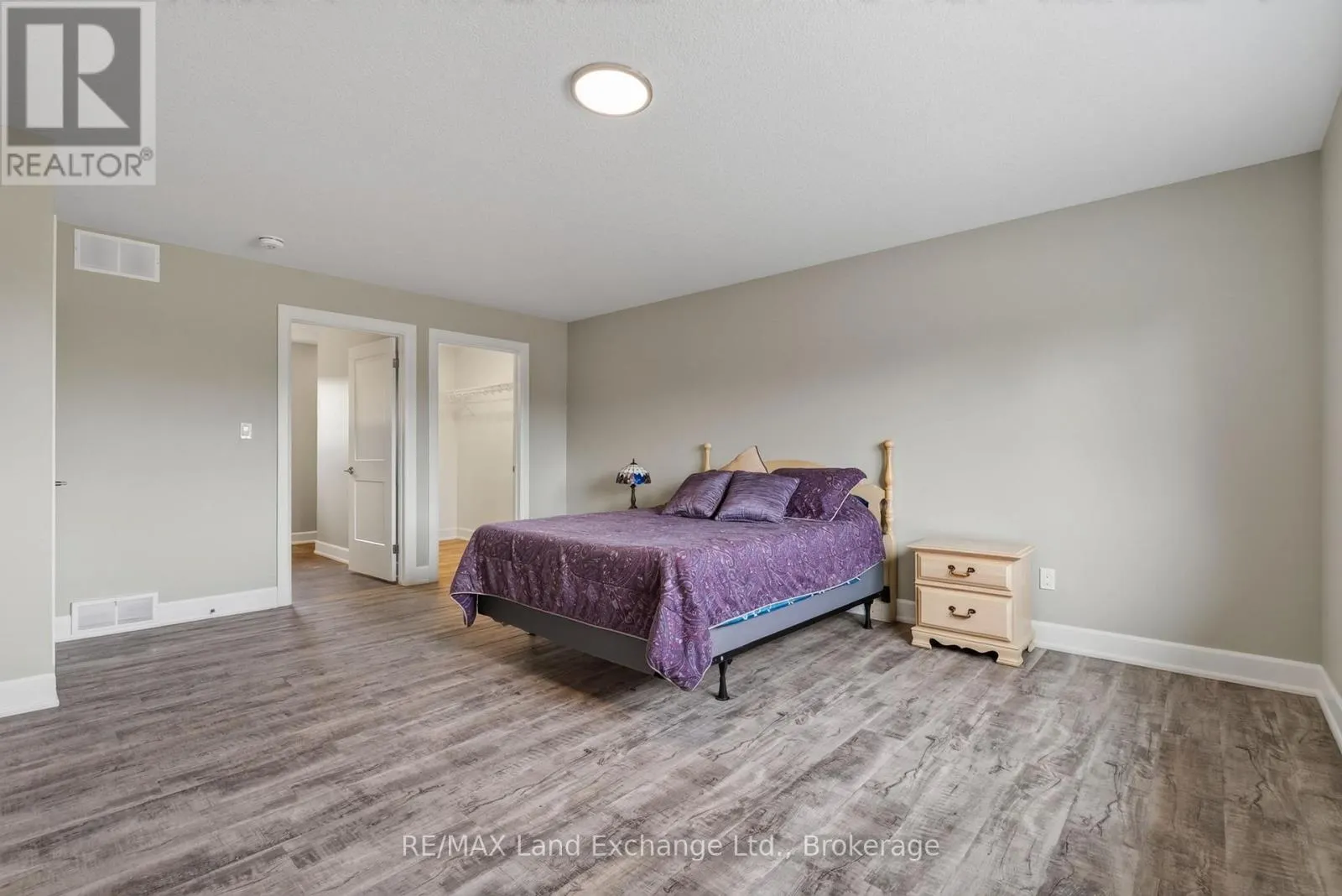 UNIT 2 - 8 GOLF LINKS ROAD #Unit 2
