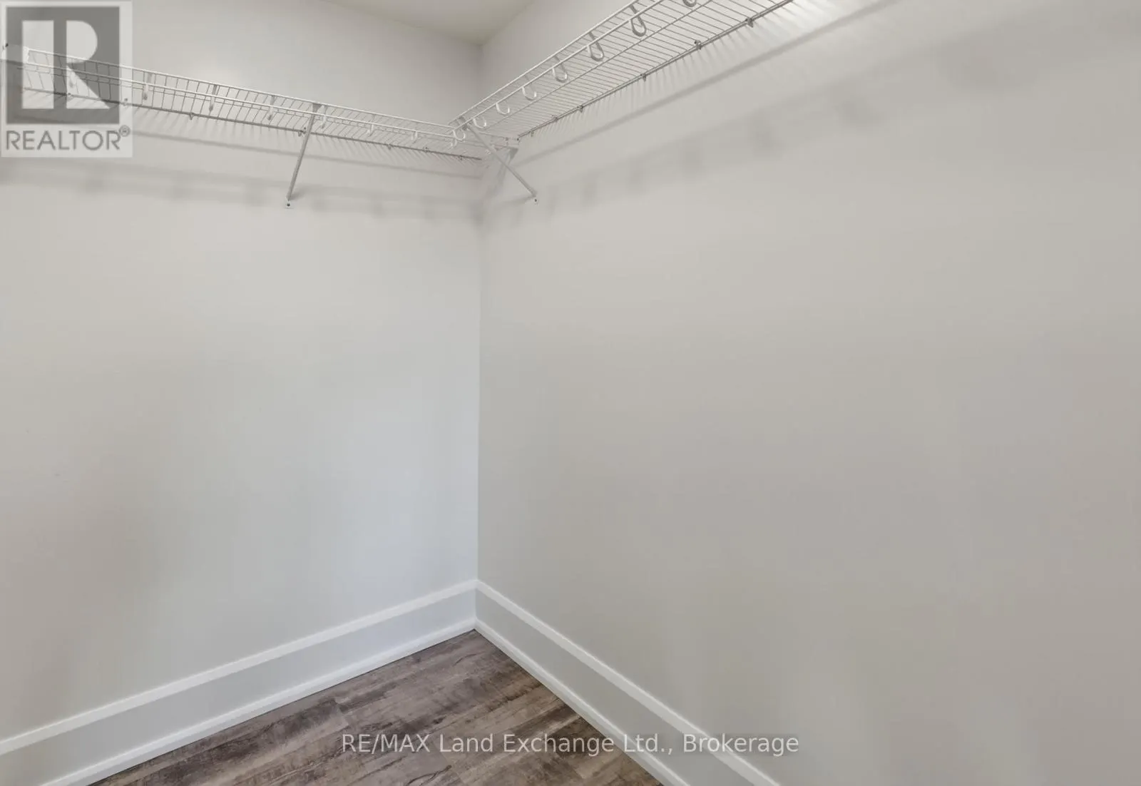 UNIT 2 - 8 GOLF LINKS ROAD #Unit 2